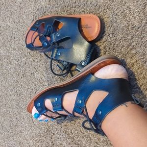 Women's black sandals